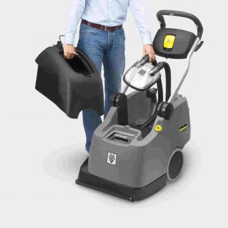 Stroj na �i�t�n� koberc� BRC 45/45 C