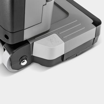 AKU Kart��ov� kobercov� vysava� CV 30/2 Bp