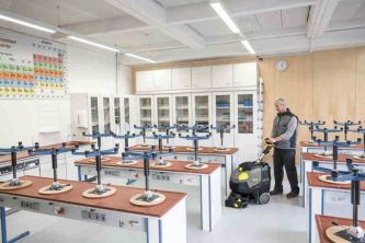 Podlahov� myc� stroj s ods�v�n�m BR 45/22 C Bp Pack